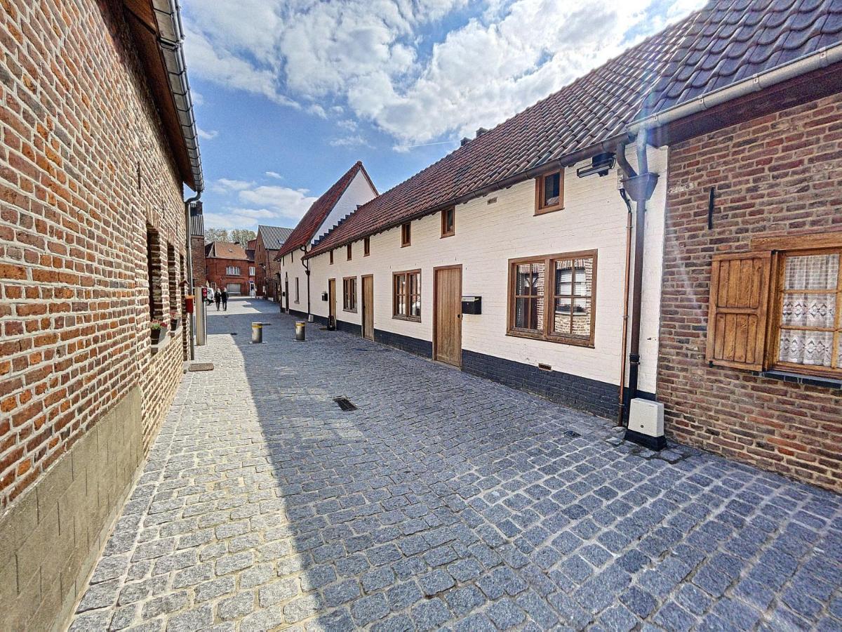 Вилла Begijnhof 4 Синт-Трёйден Экстерьер фото